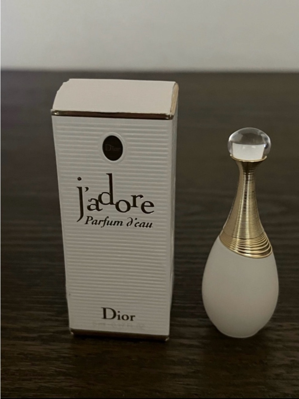 Dior J'adore & Oud Rosewood Mini Perfum Set